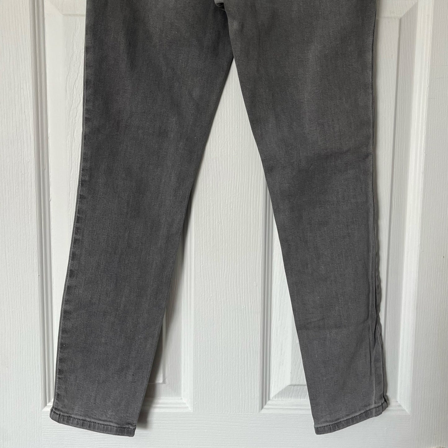 Calvin Klein Jeans High Rise Skinny Jeans - Size 26
