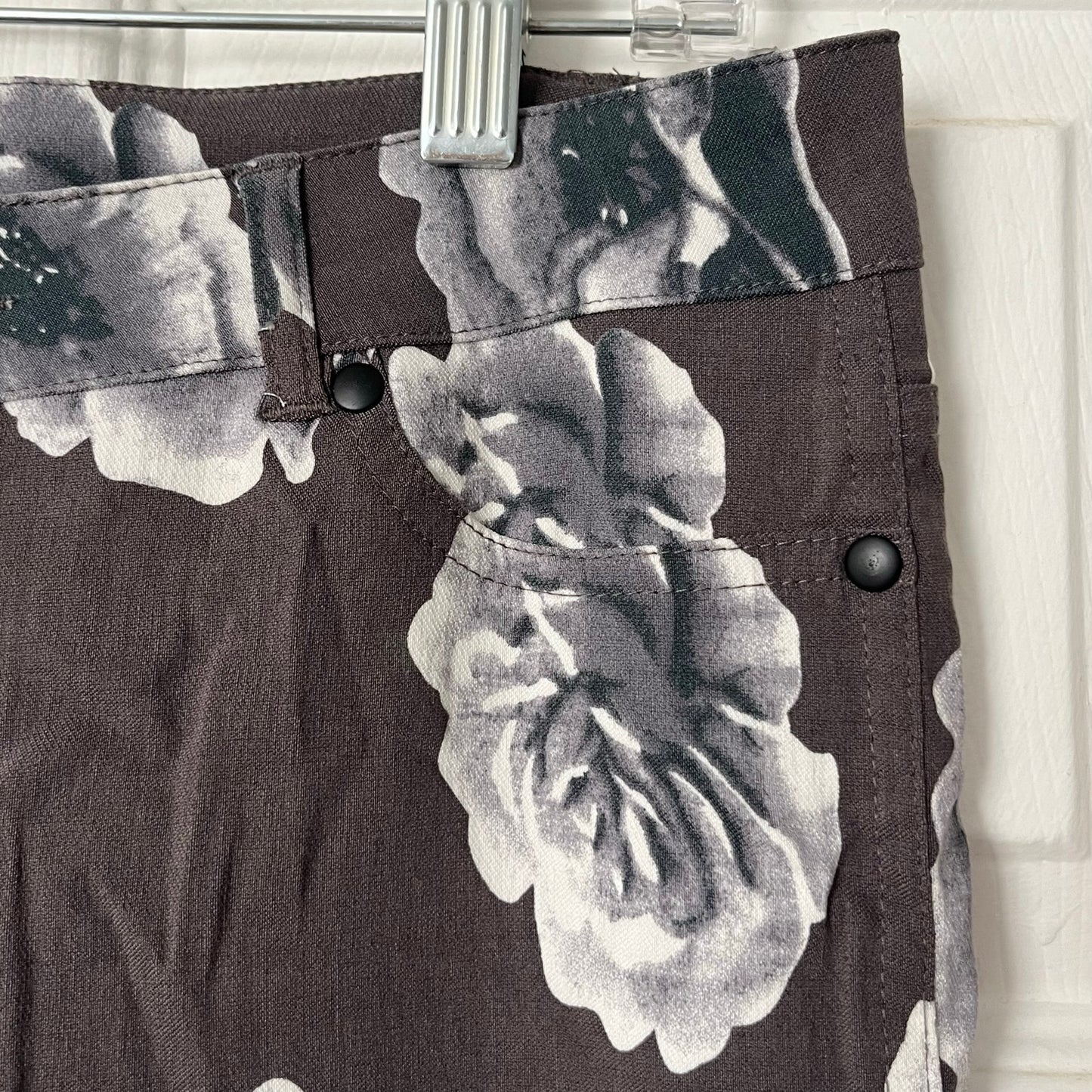 Jules & Leopold Casual Rose Print Skinny Pants - Size S