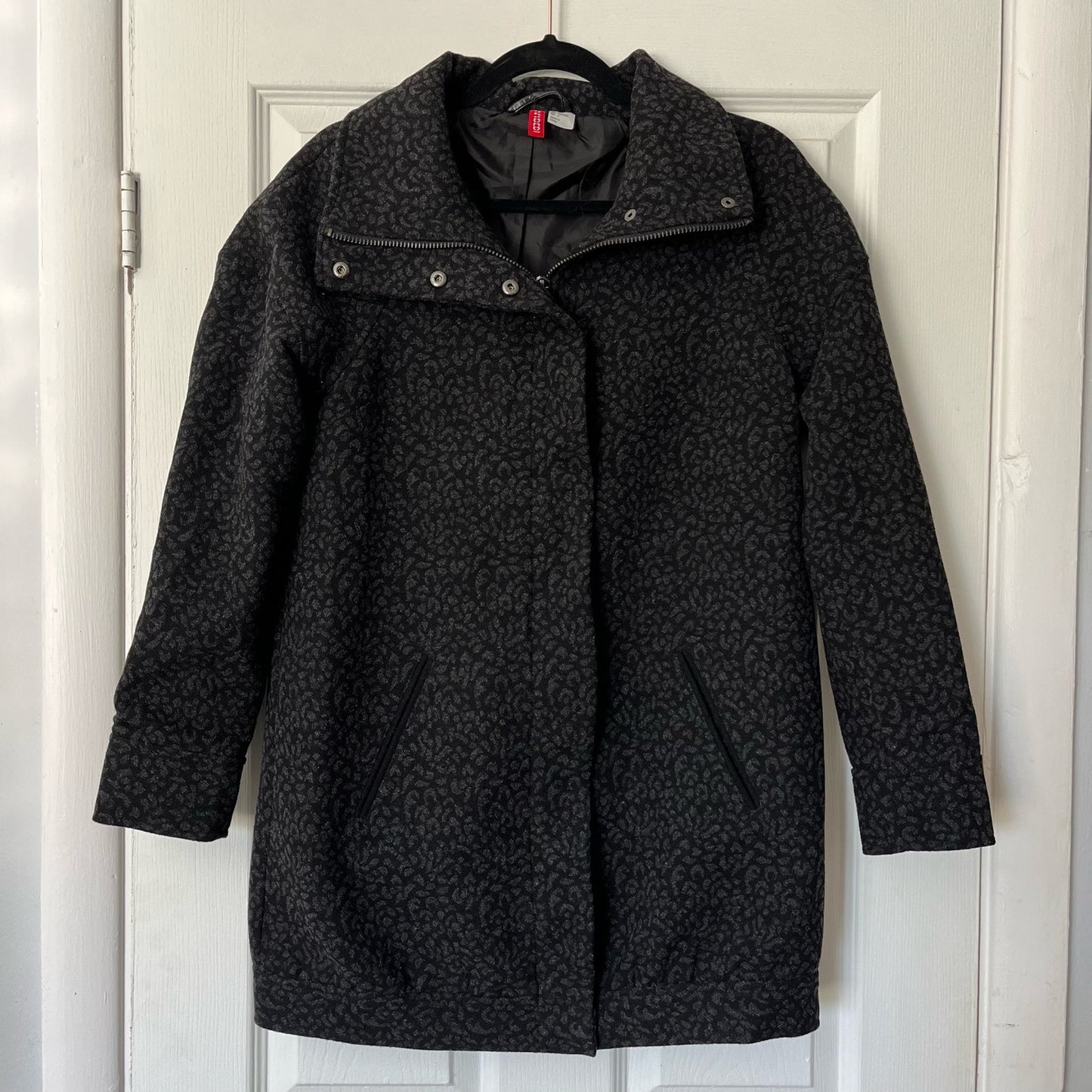 Divided by H&M Wool-Blend Leopard Print Coat - Size 6