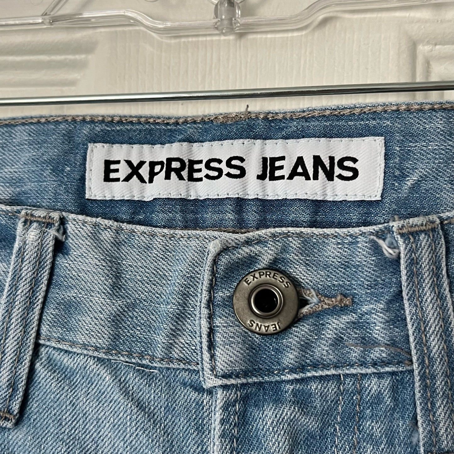Express Jeans Rocco Slim Fit Cutoffs - Size 31