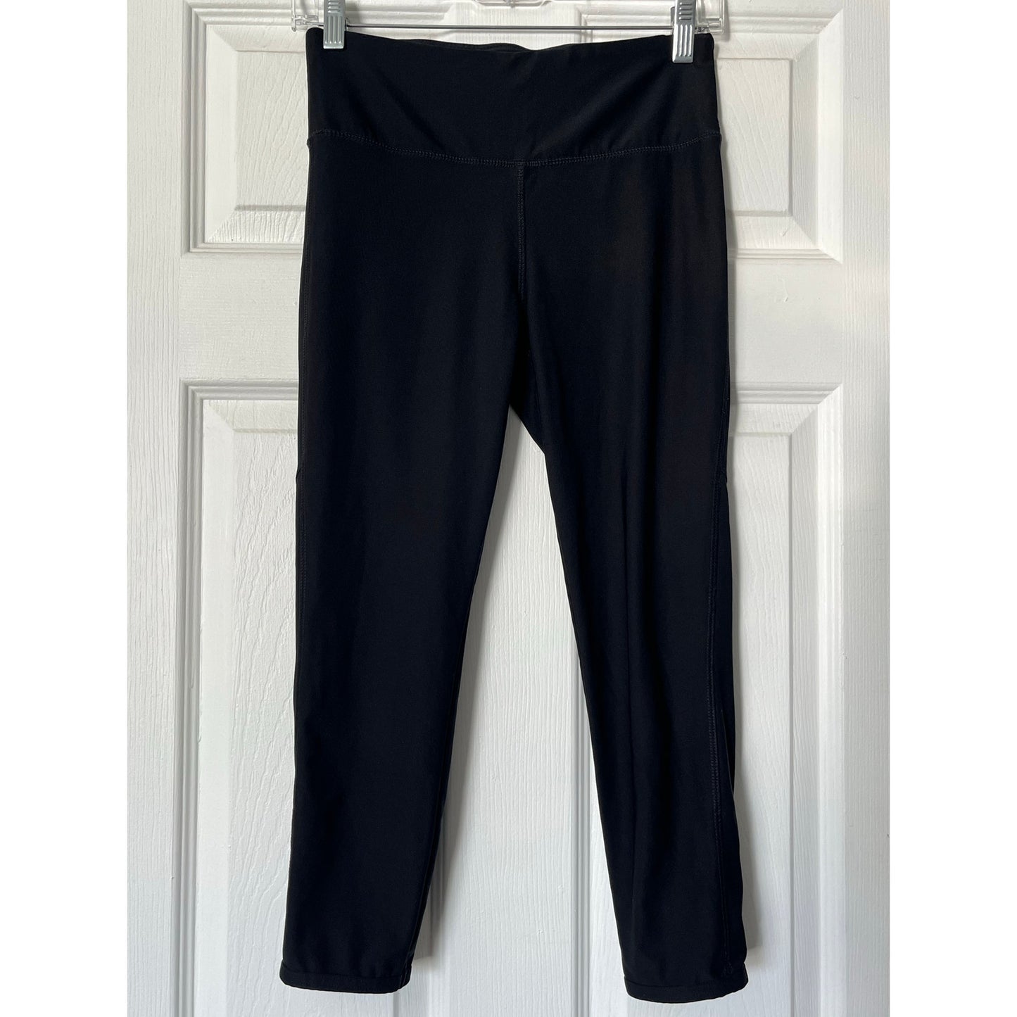 Vogo Athletica Mesh Inset Cropped Leggings - Size S