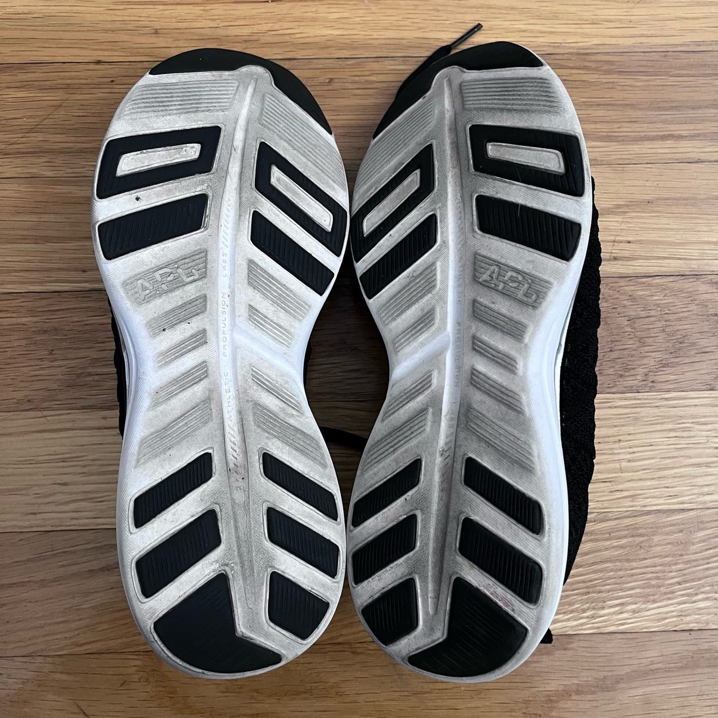 APL Techloom Phantom Sneakers - Size 8.5