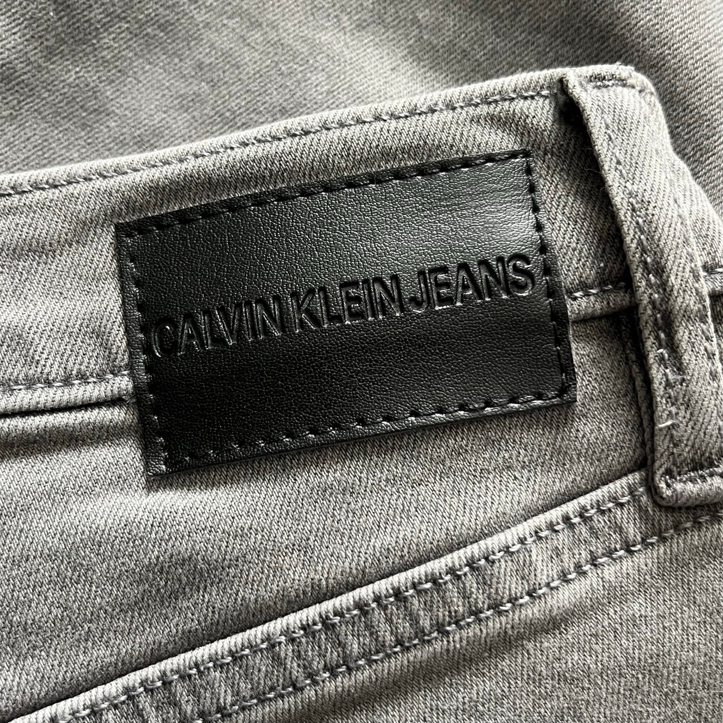 Calvin Klein Jeans High Rise Skinny Jeans - Size 26