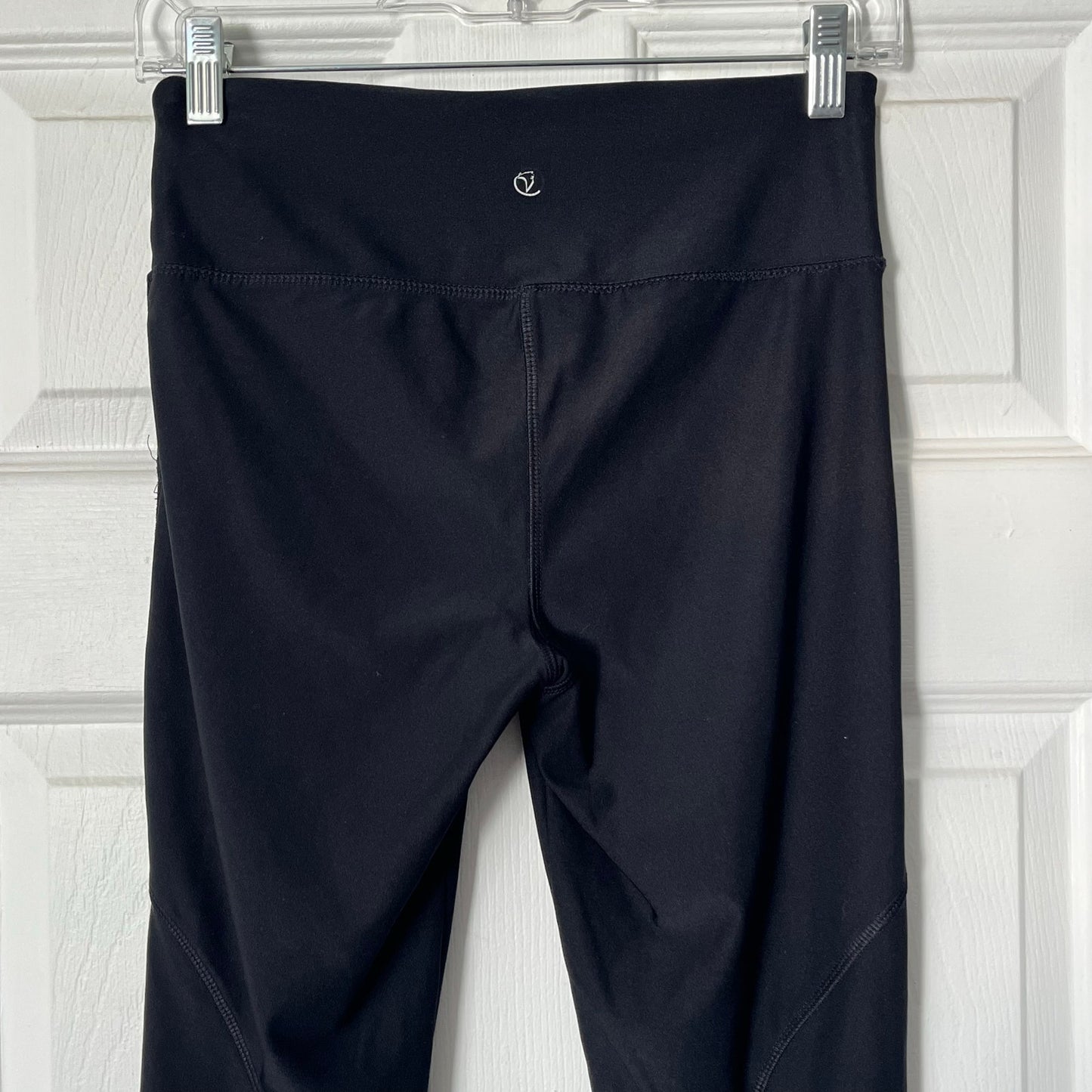 Vogo Athletica Mesh Inset Cropped Leggings - Size S