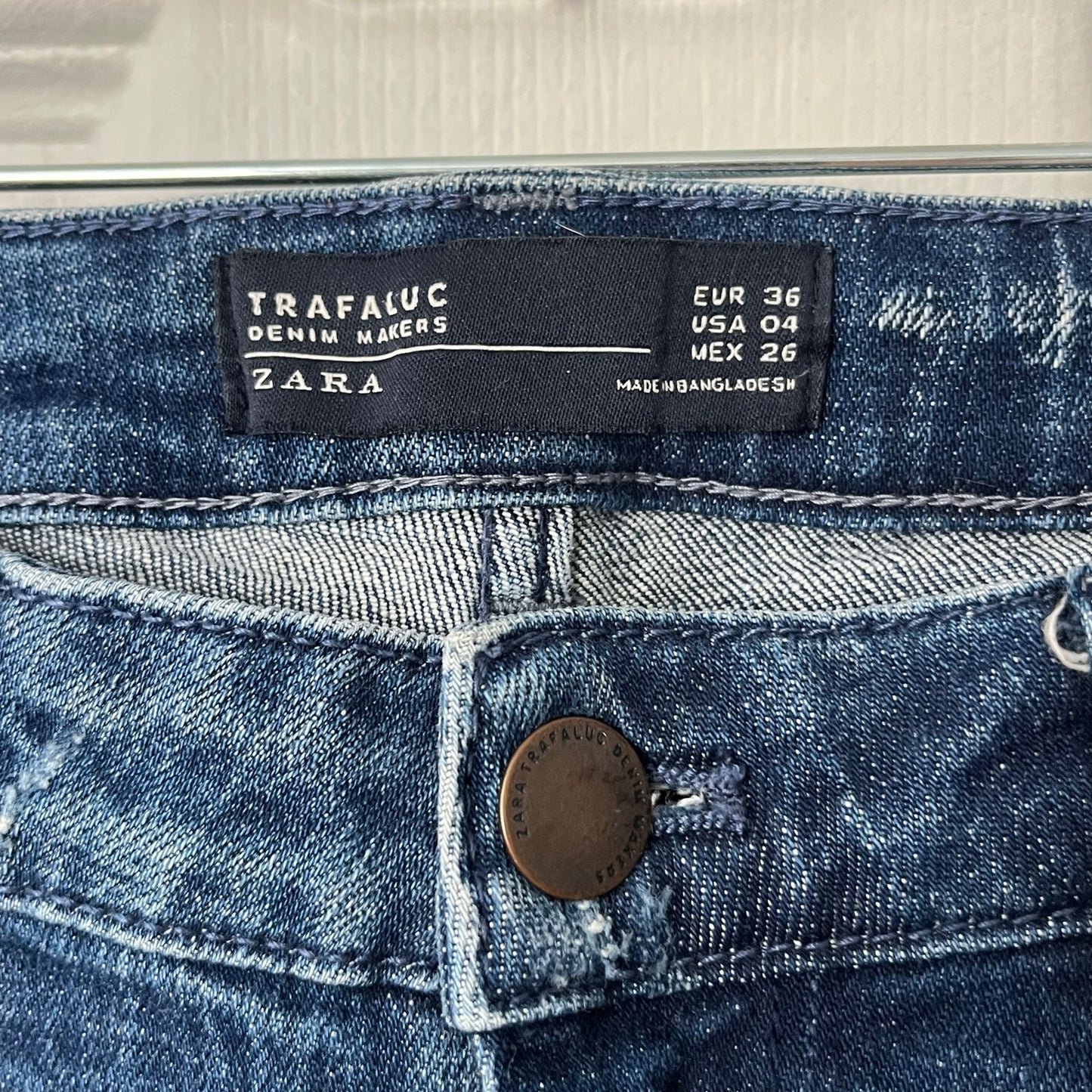Zara Trafaluc Distressed Skinny Jeans - Size 4