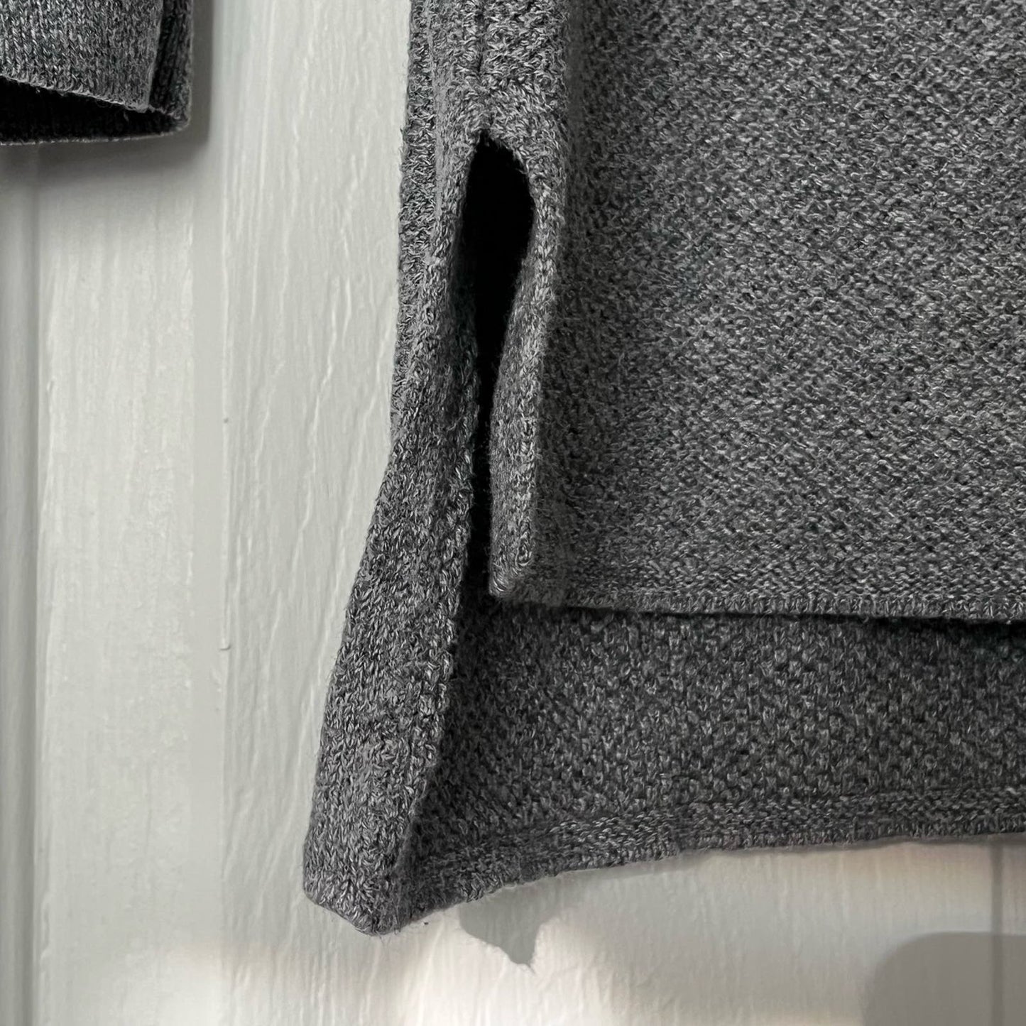 Old Navy V-Neck Sweater - Size L
