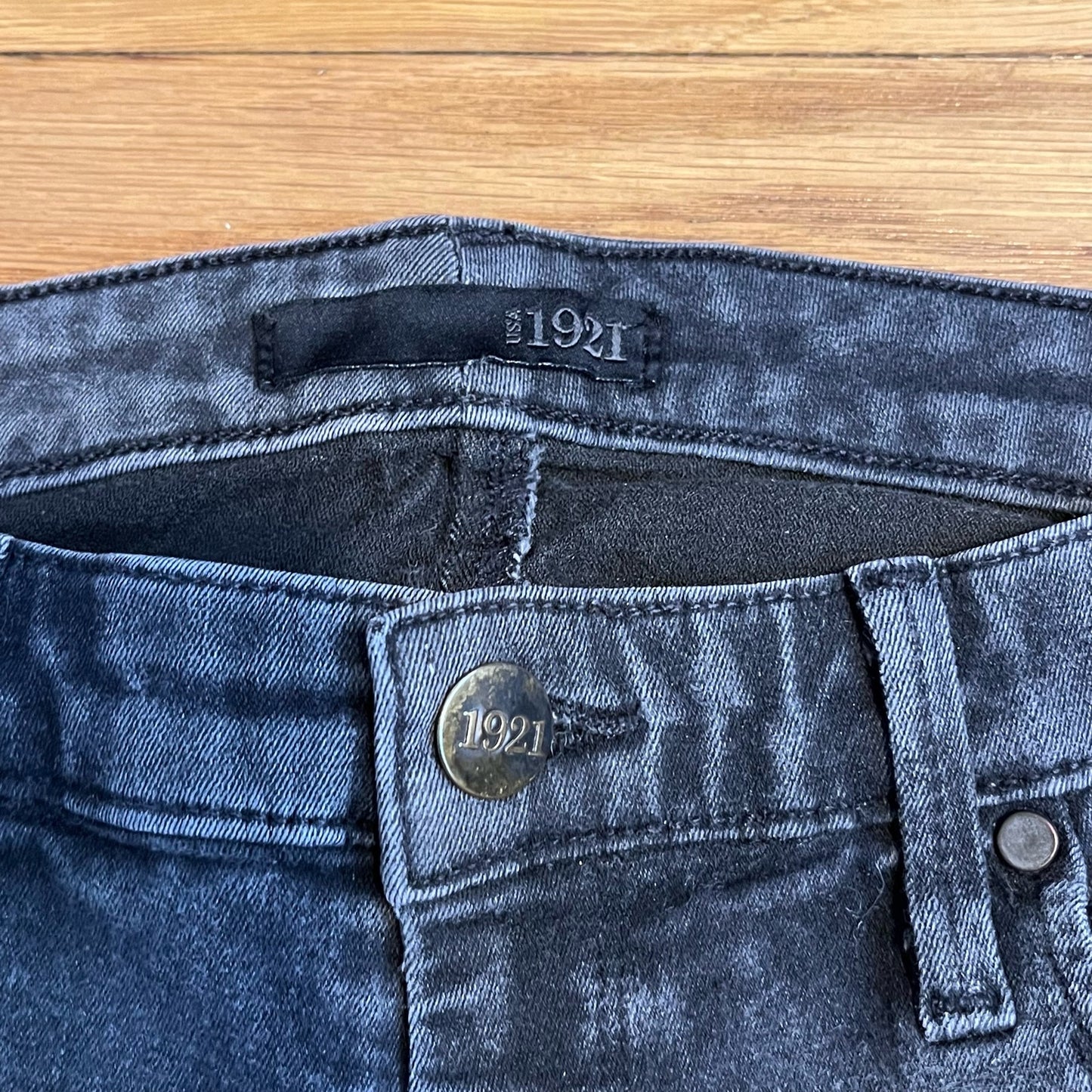 1921 Denim Joy Jegging Fit Skinny Jeans - Size 26