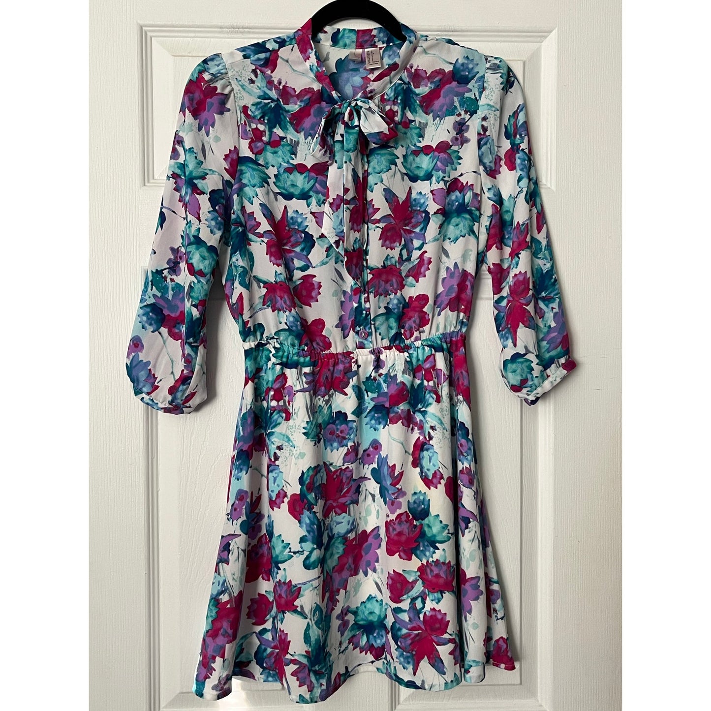 Forever 21 Exclusive Floral Dress - Size S