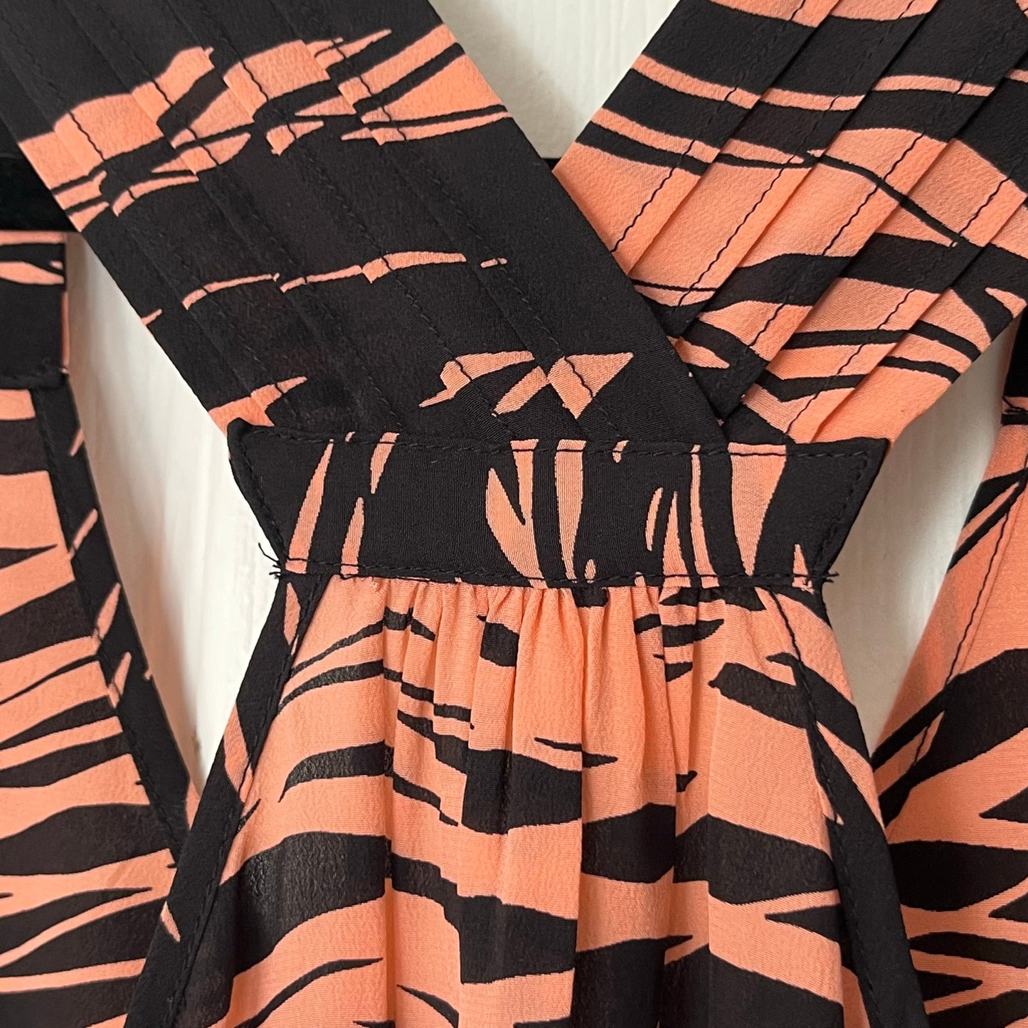 Silence + Noise Geometric Print Camisole Top - Size XS