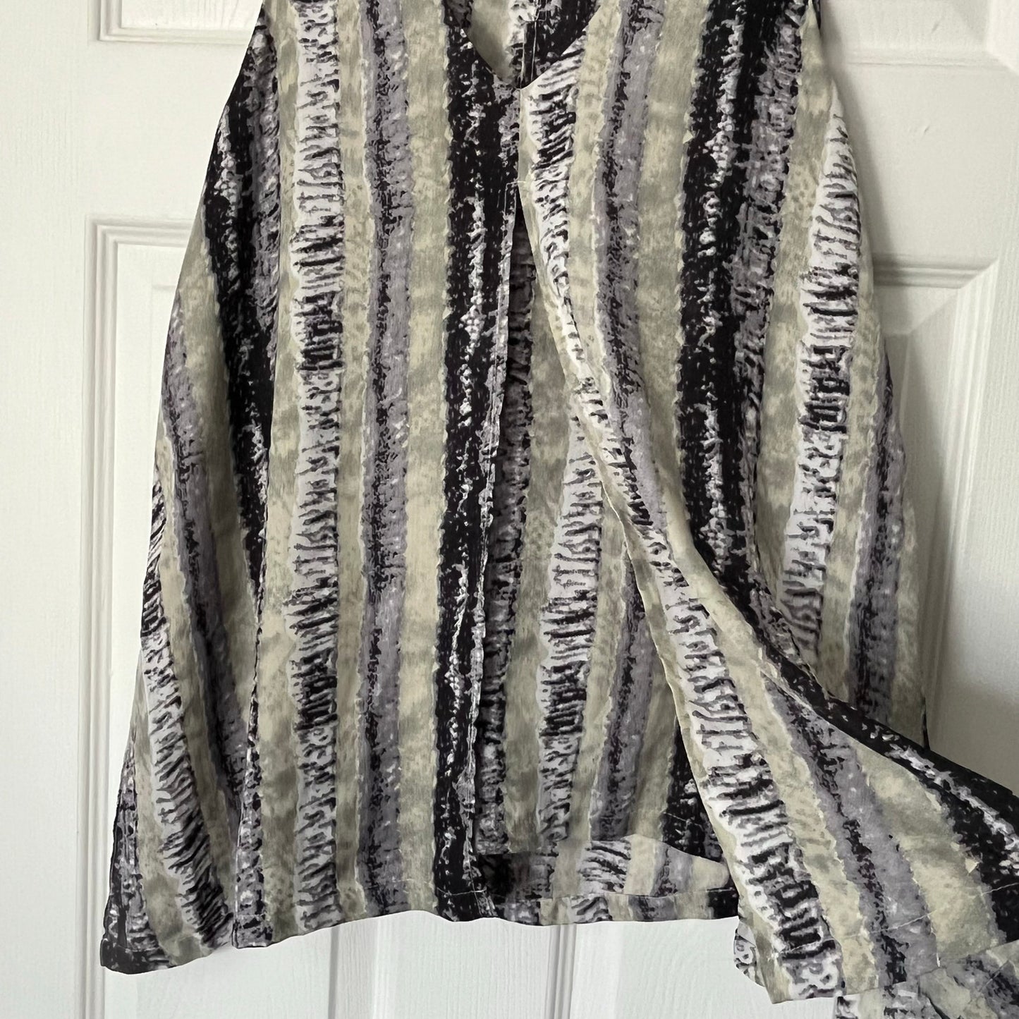 Mystree Sleeveless Watercolor Print Top - Size M