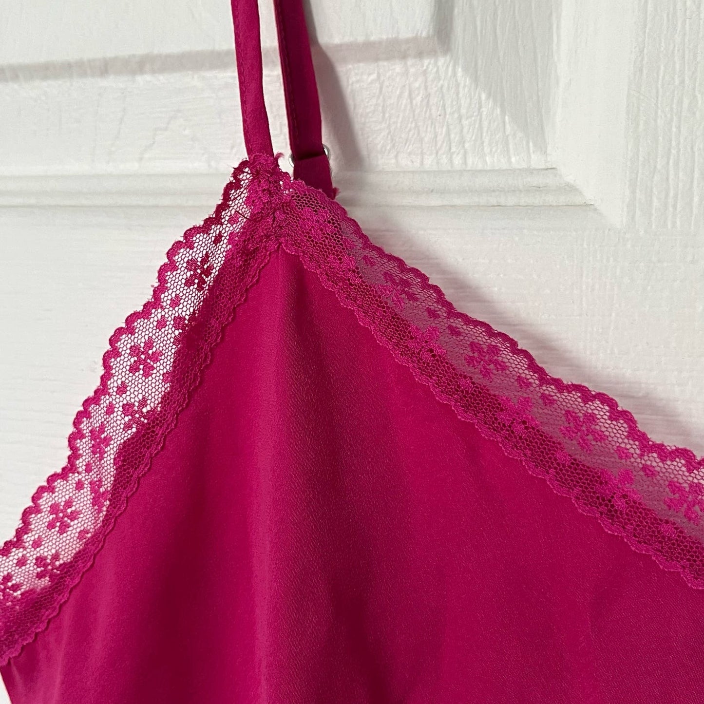 Forever 21 Lace-Trim Camisole - Size S - NWT