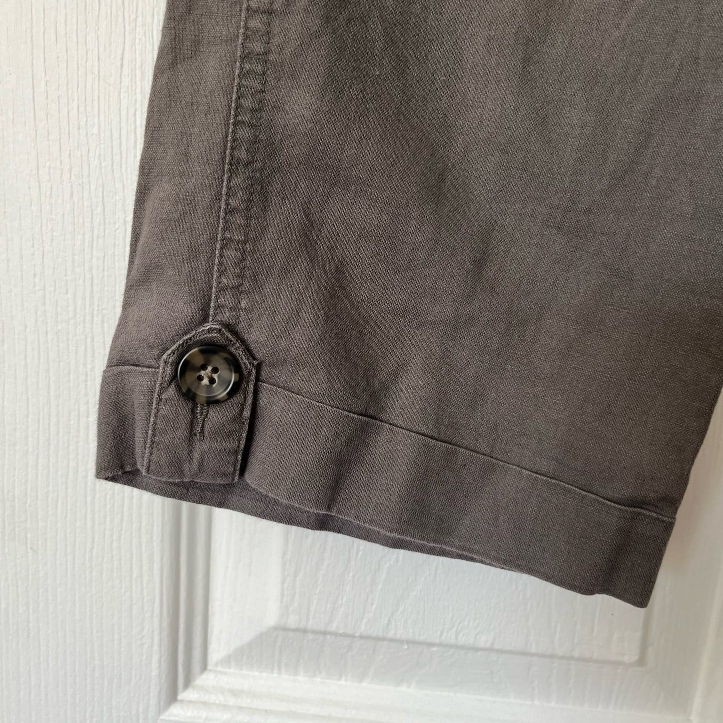 Banana Republic Martin Fit Linen-Blend Cargo Capri - Size 4