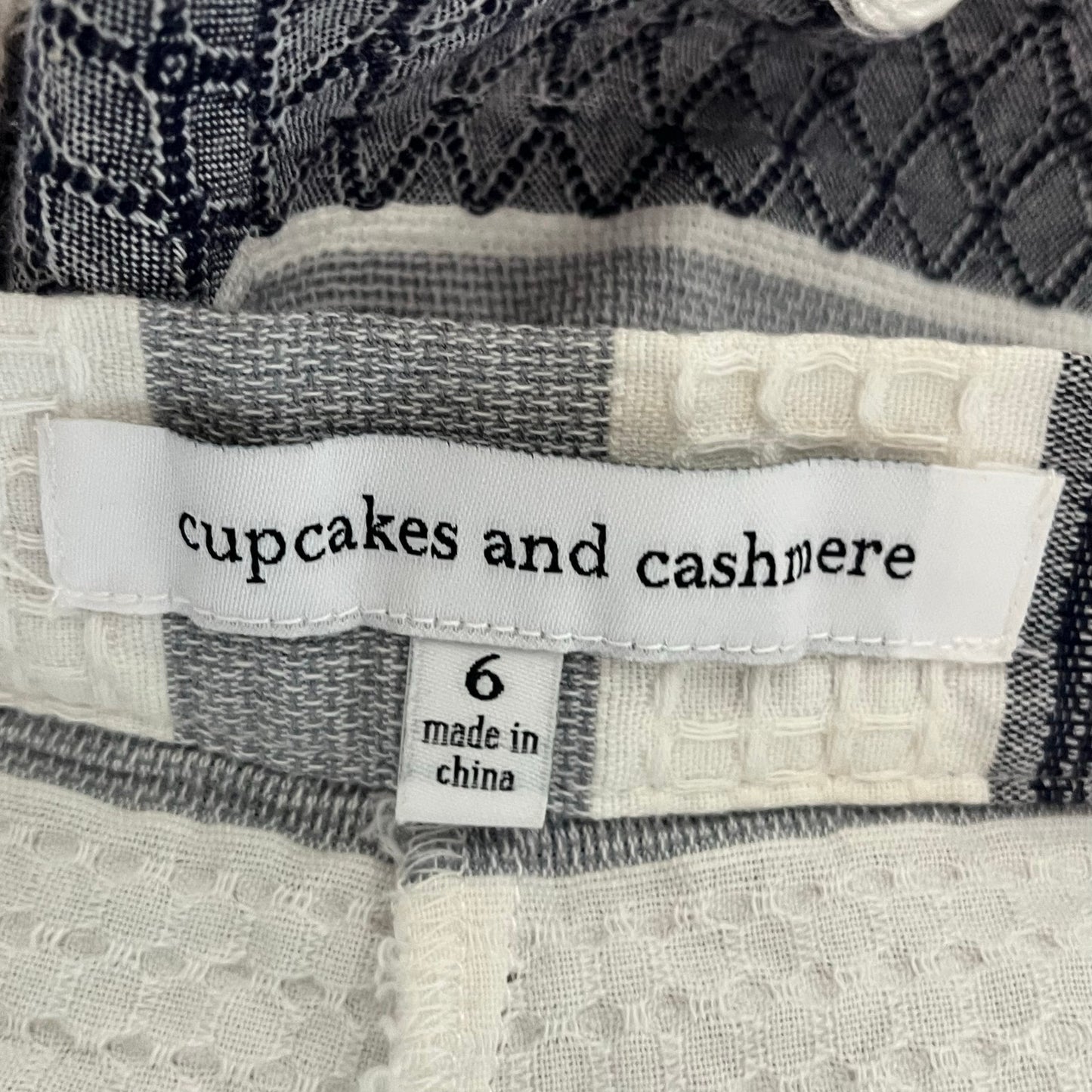 Cupcakes & Cashmere Textured Striped Shorts - Size 6