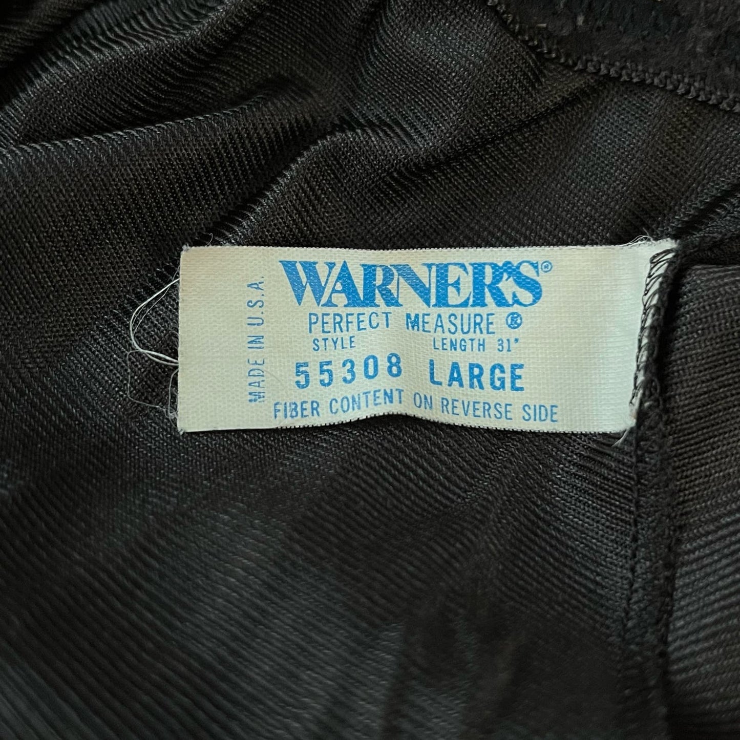 Warner’s Perfect Measure Back Slit Half Slip - Size L