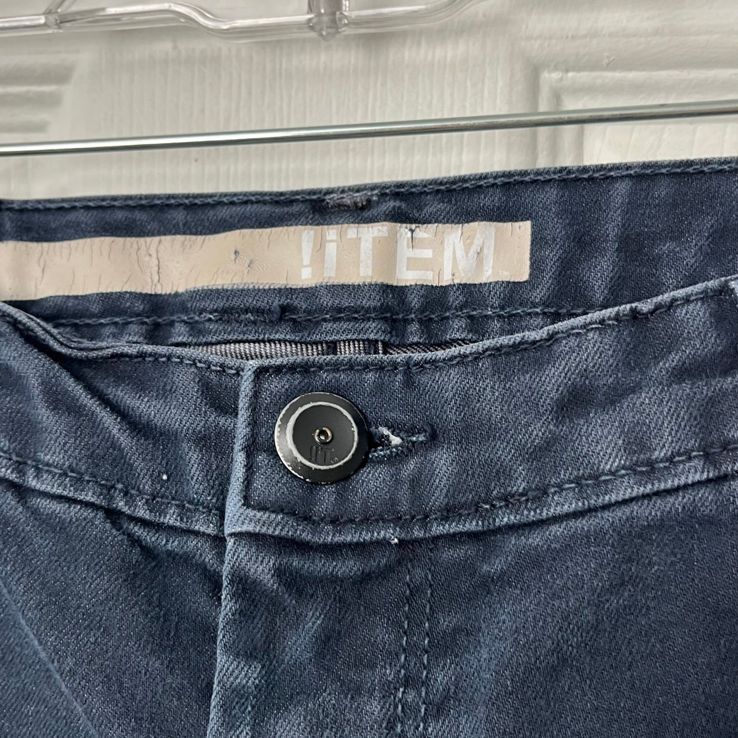 !Item Fitted Racer Cropped Jeans - Size 31