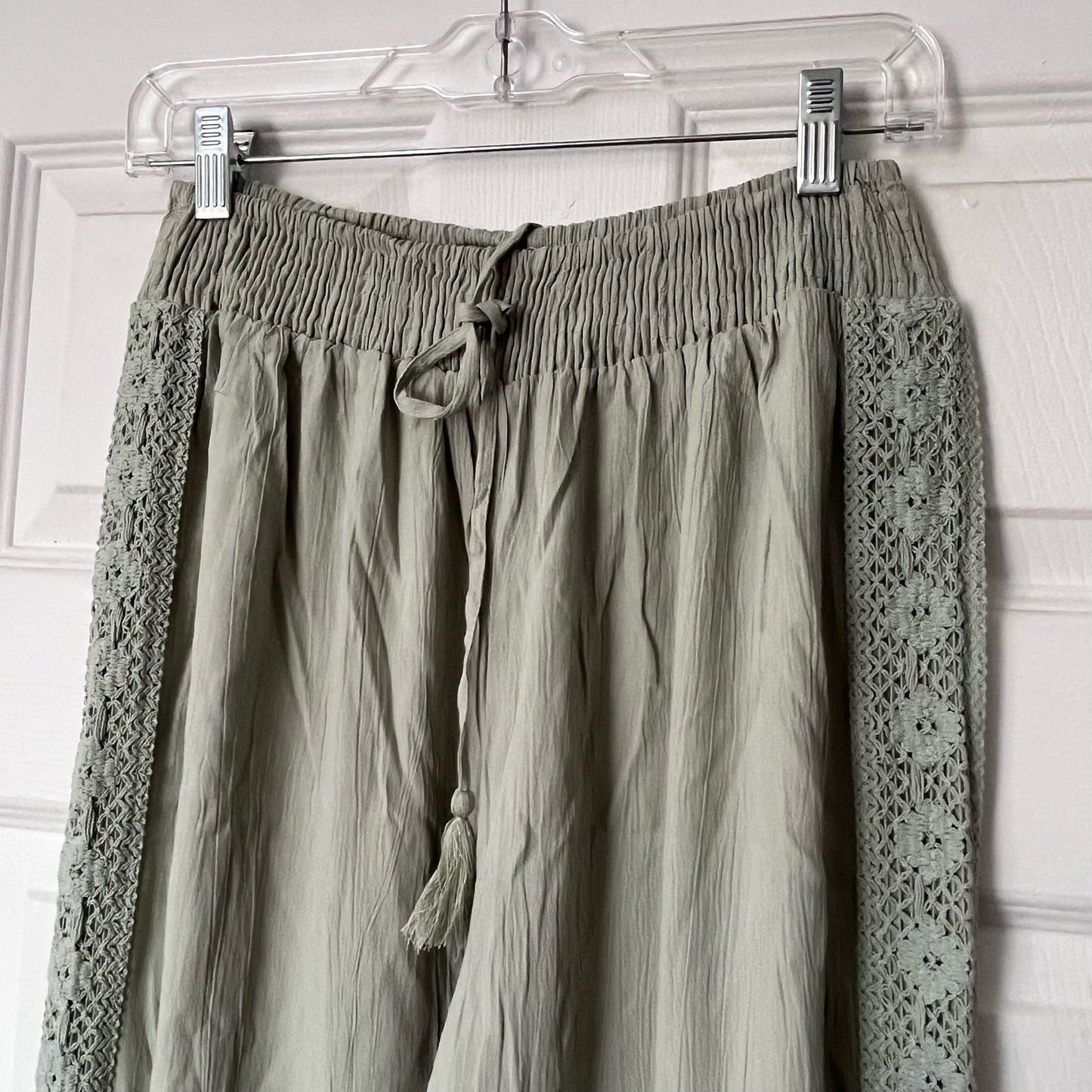 Kiwi + Punch Crochet Trim Lounge Set - Size L