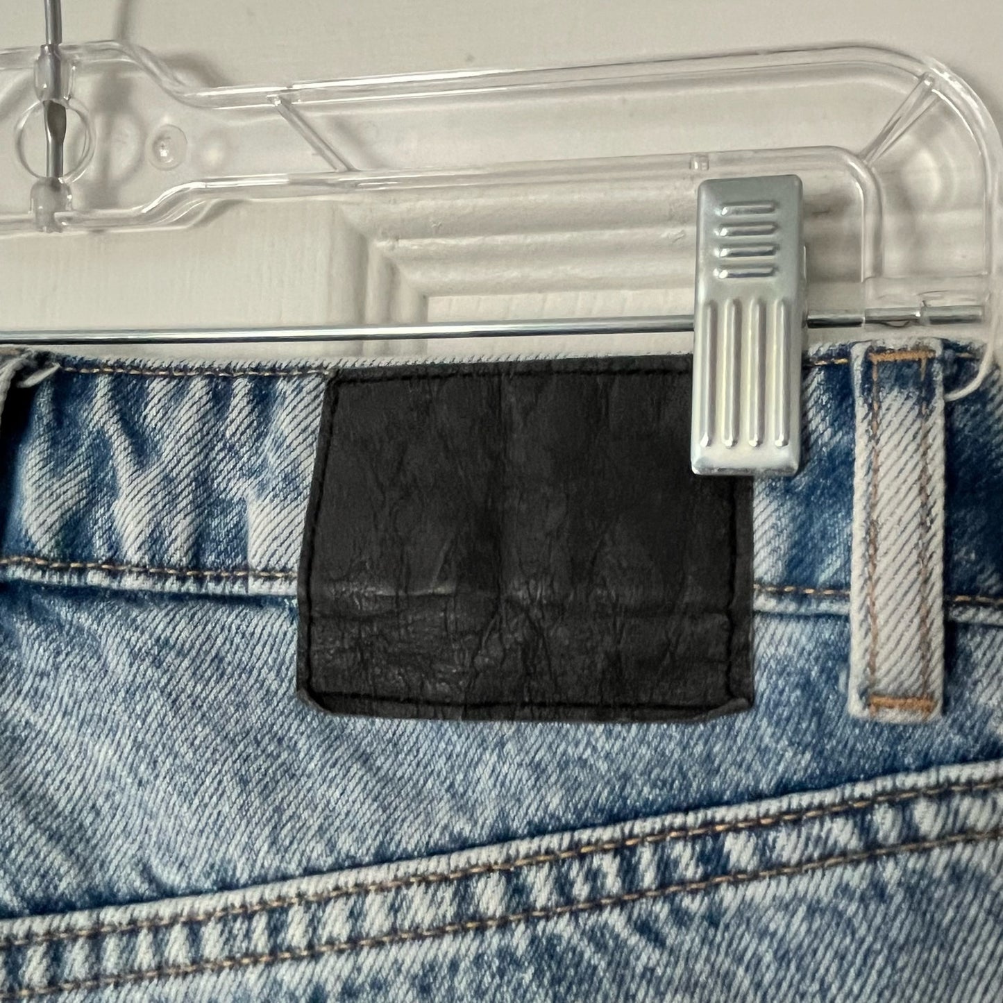 Zara High Waist Cropped Raw Hem Jeans - Size 2