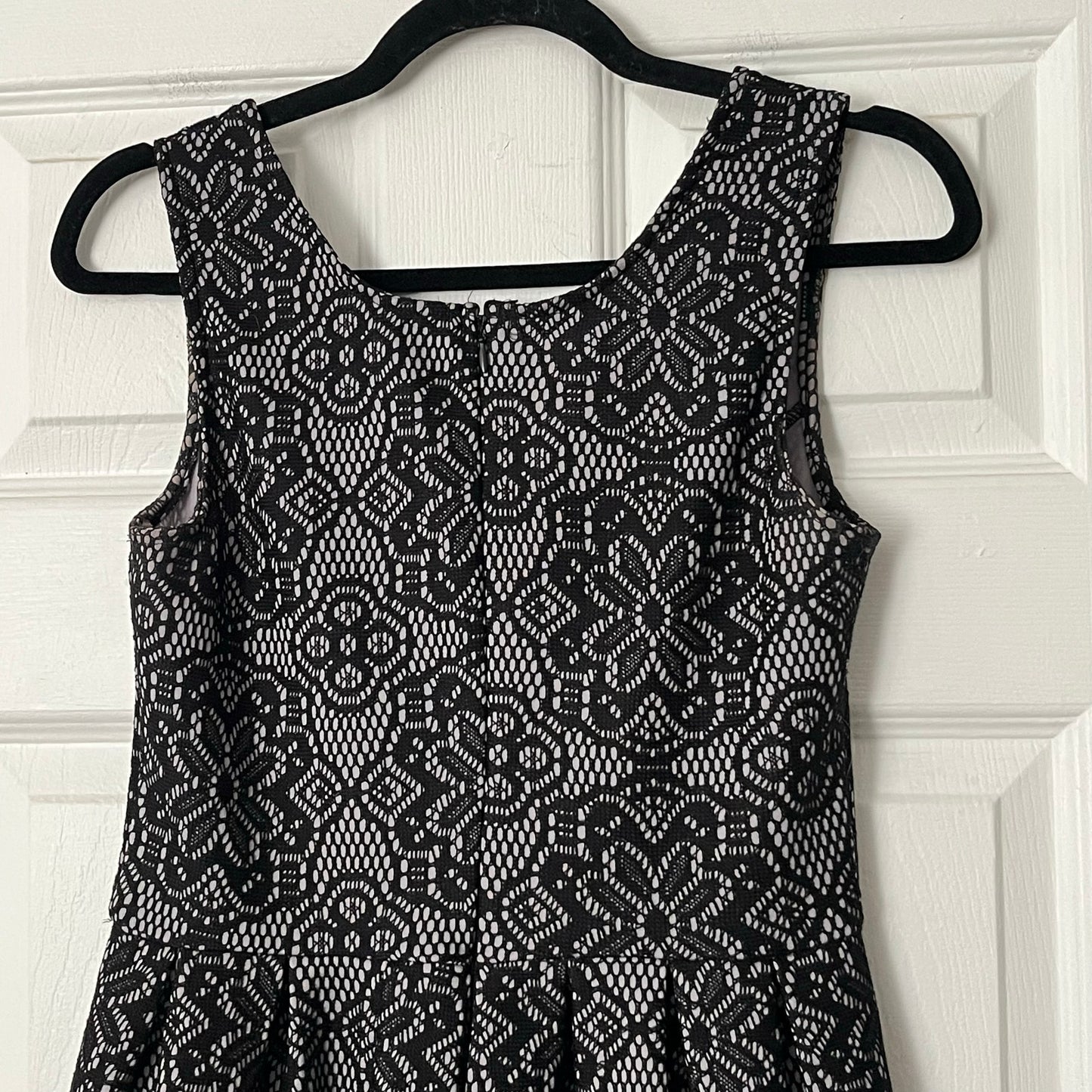 George Lace Overlay Dress - Size S (4/6)