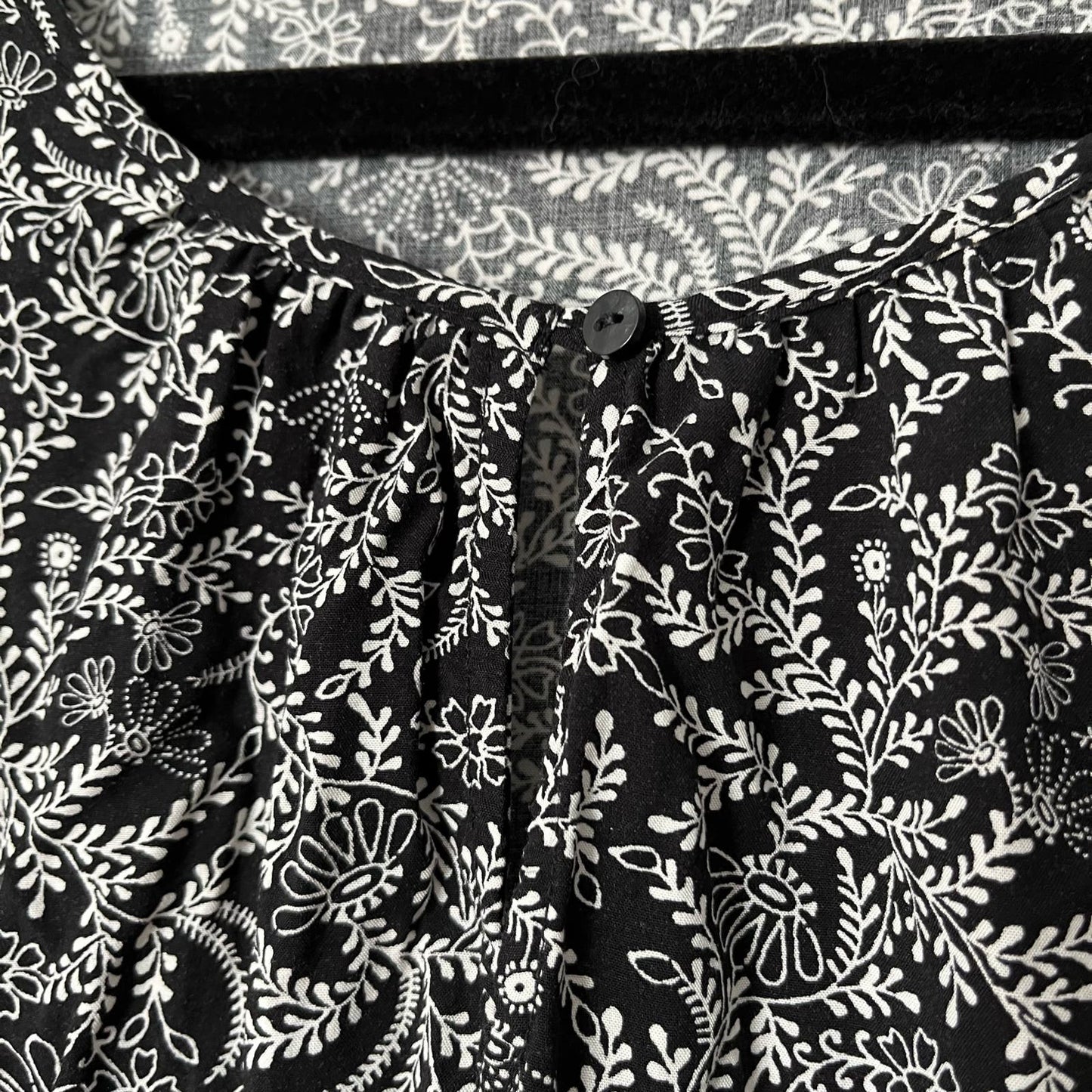 Old Navy Patterned Shift Dress - Size M