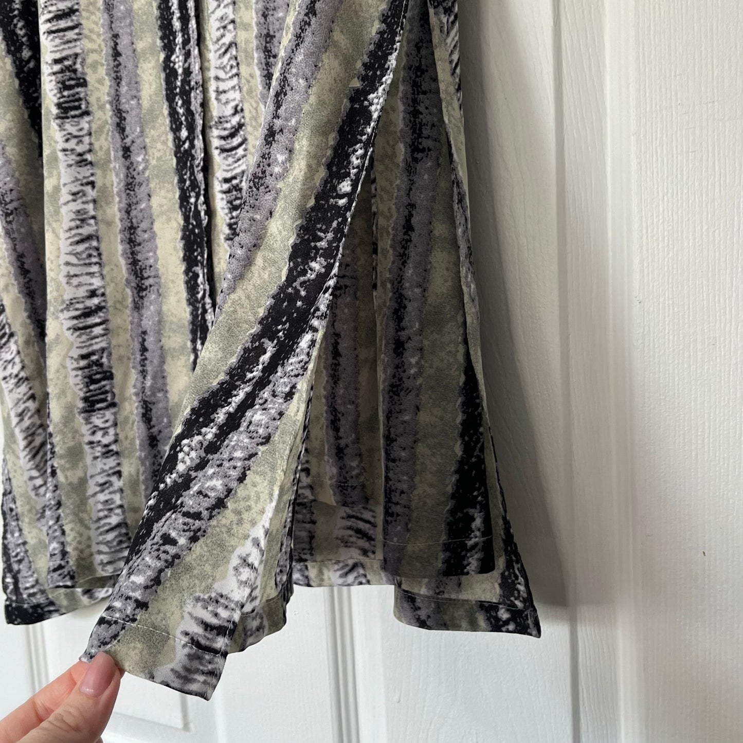 Mystree Sleeveless Watercolor Print Top - Size M