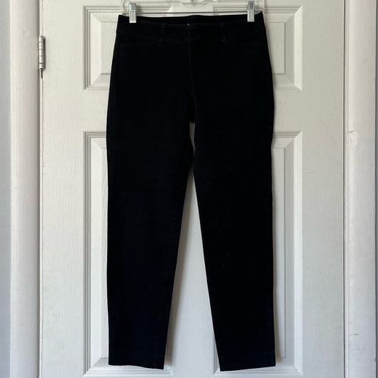 Old Navy Pixie Never-Fade Cropped Pants - Size 4