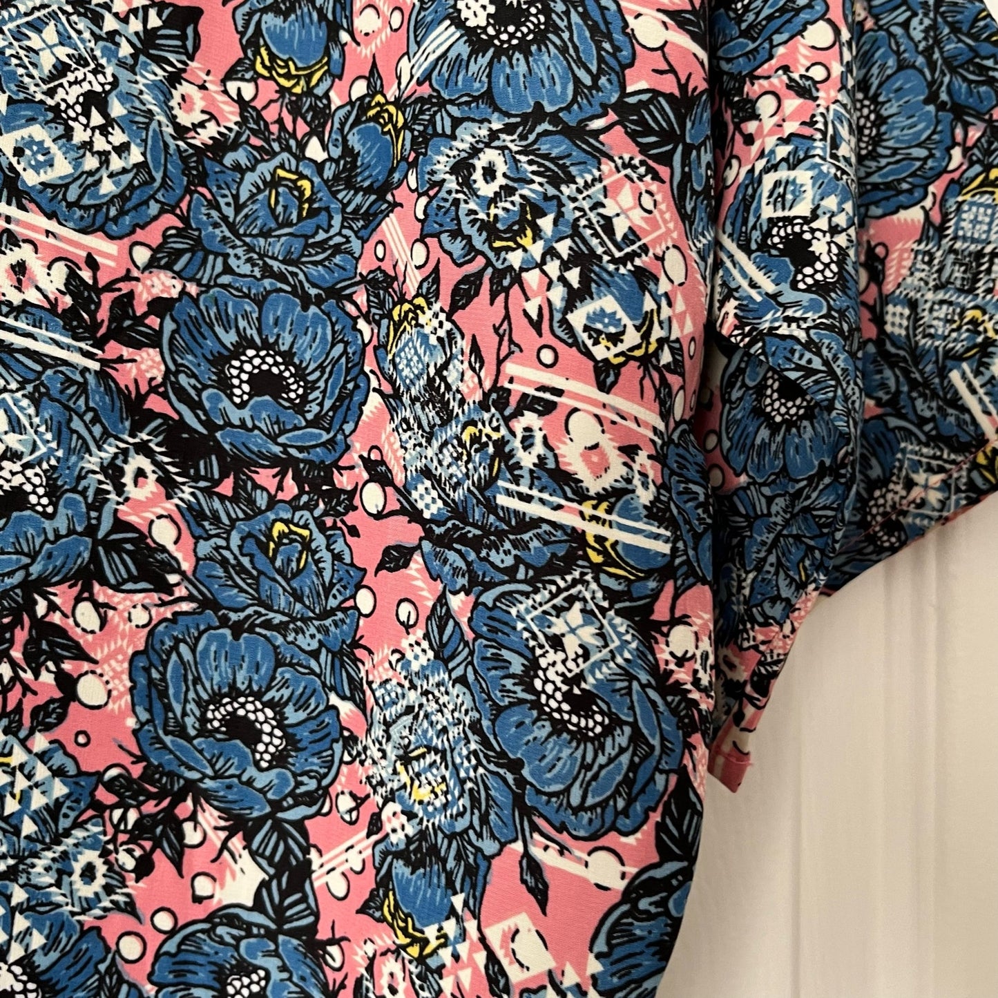 LuLaRoe Top - Size 3