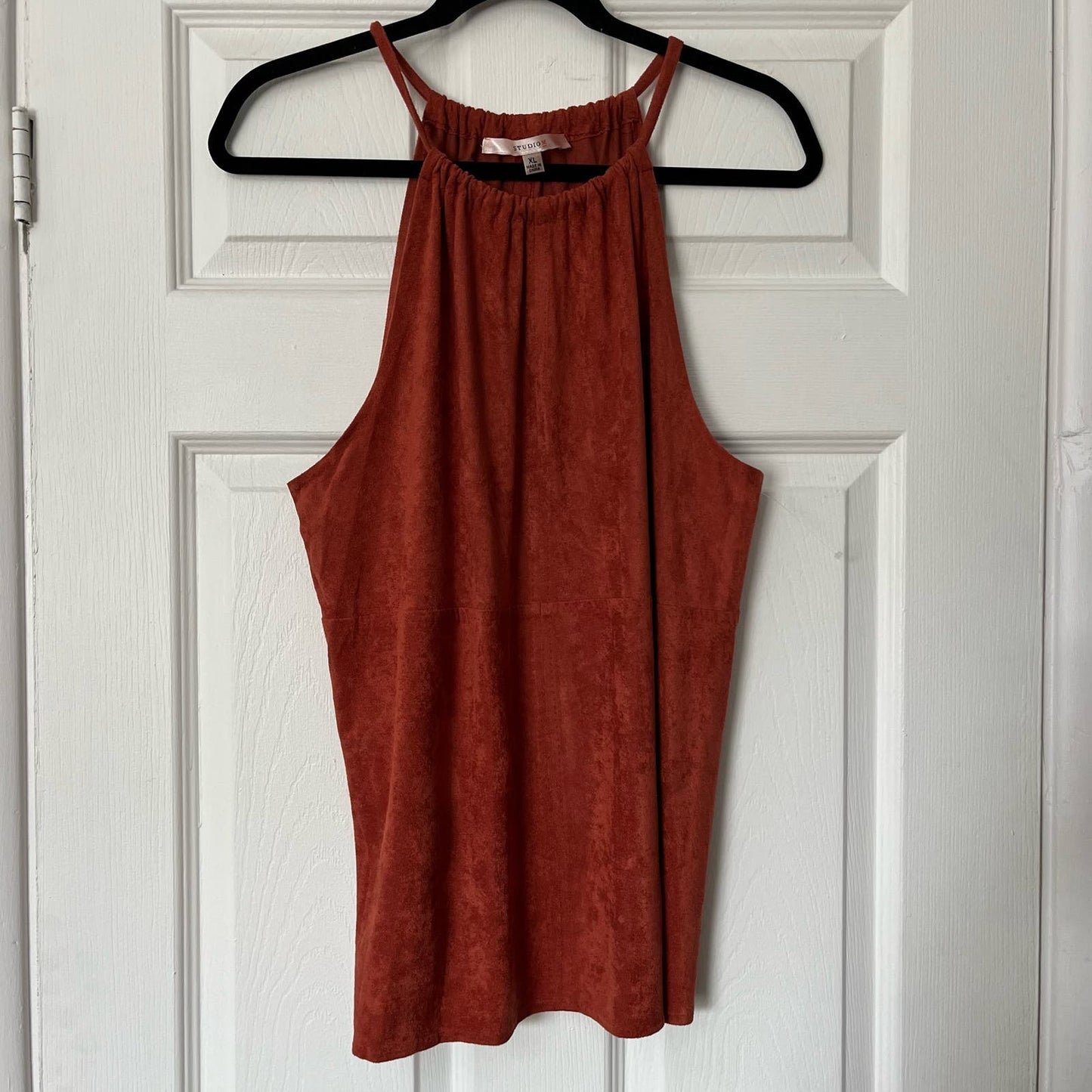 Studio M Velvet Finish Tank - Size XL