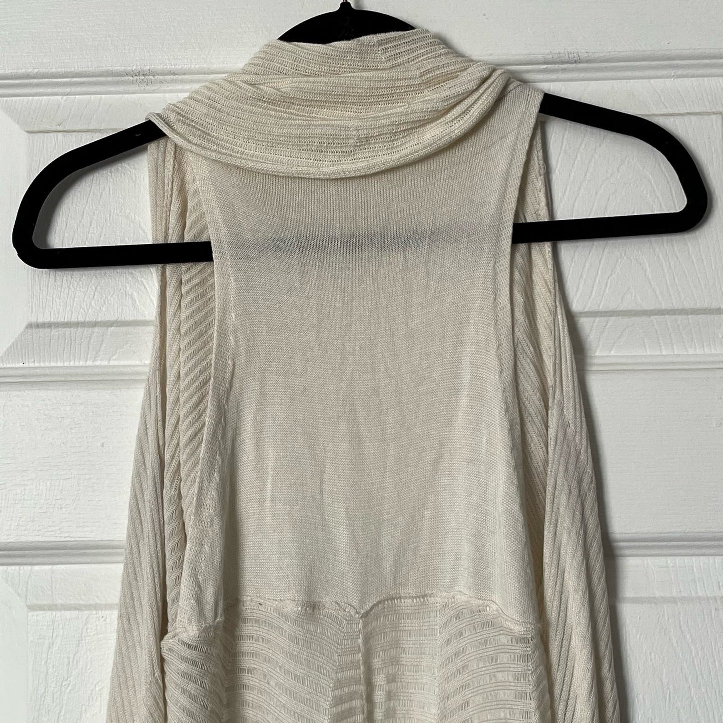 Forever 21 Waterfall Open Sweater Vest - Size M