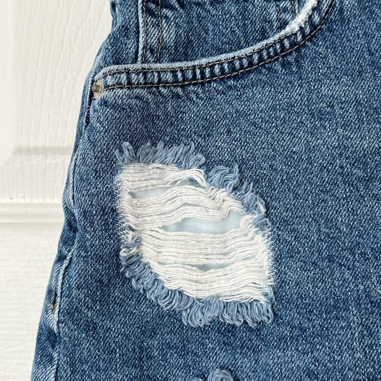 Forever 21 Super Distressed Short Shorts - Size 27
