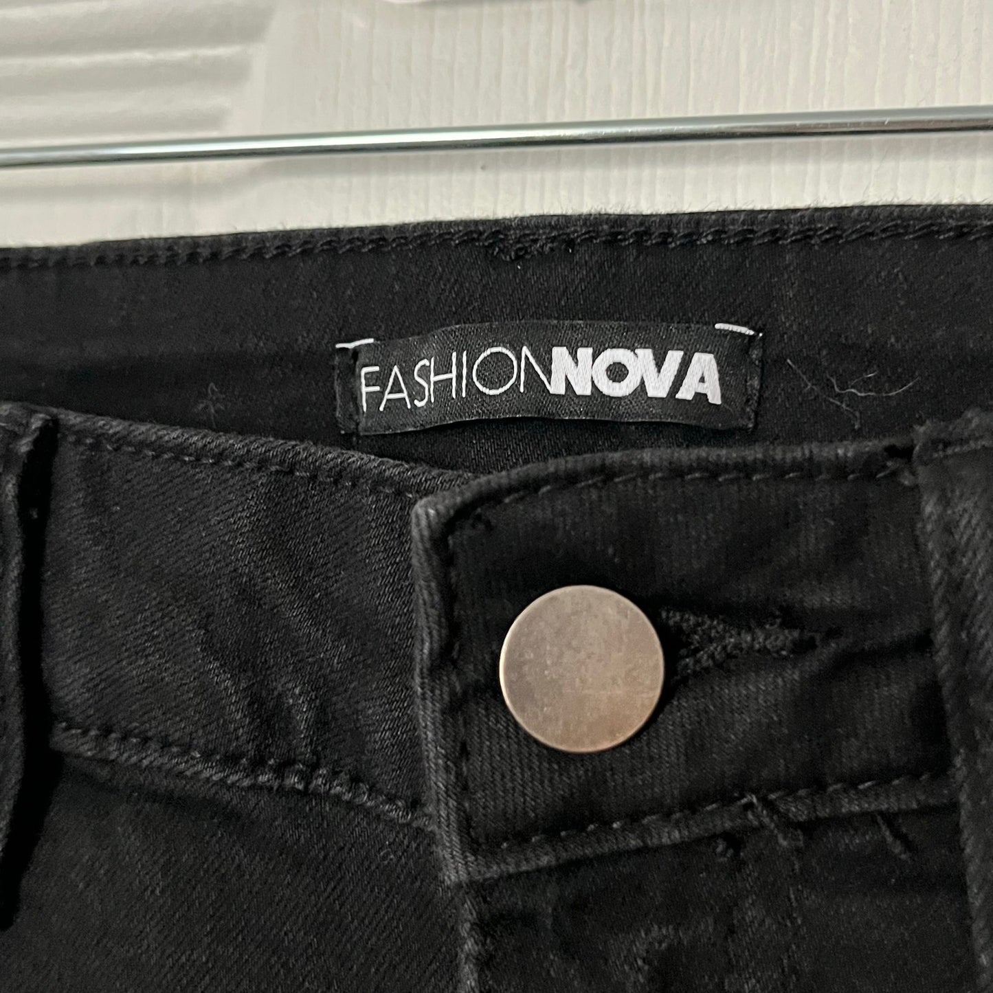 Fashion Nova Flare Jeans - Size 5