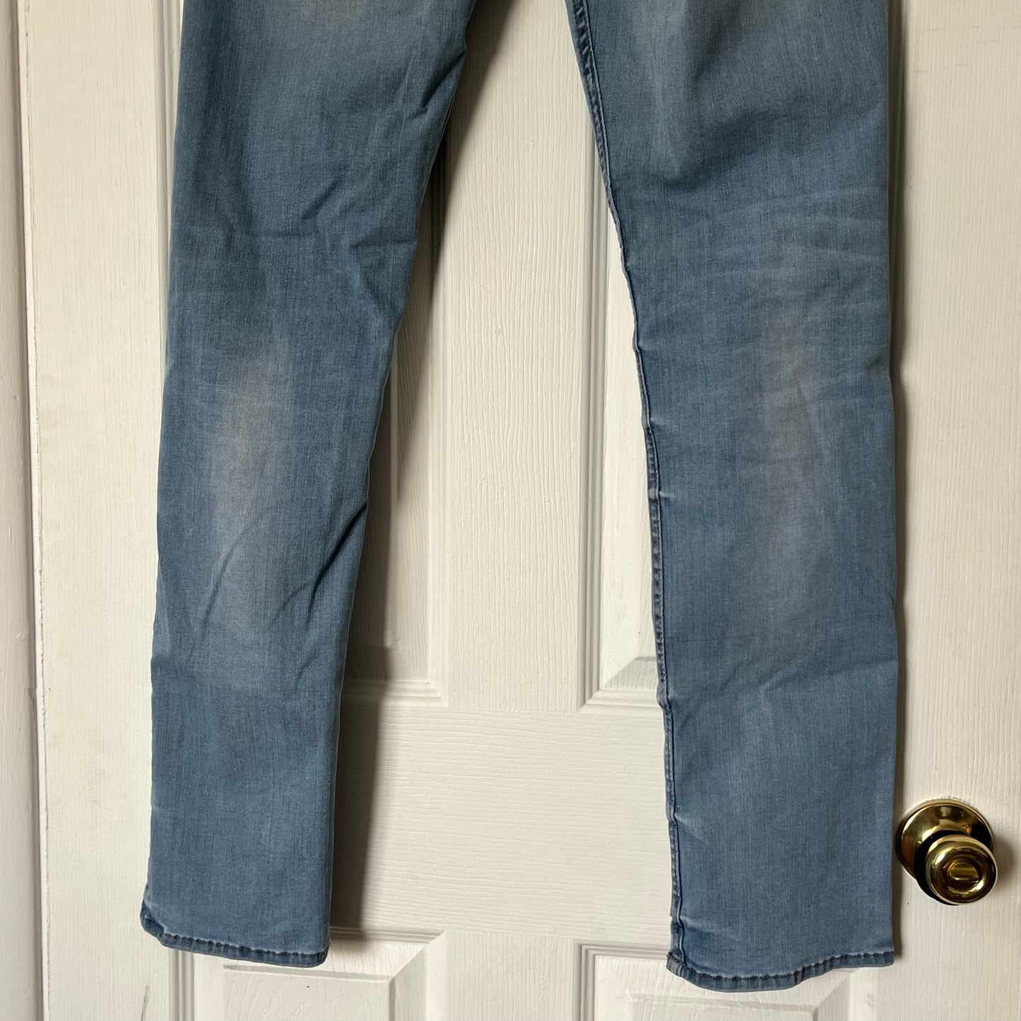Guess Slim Straight Jeans - Size 31x32