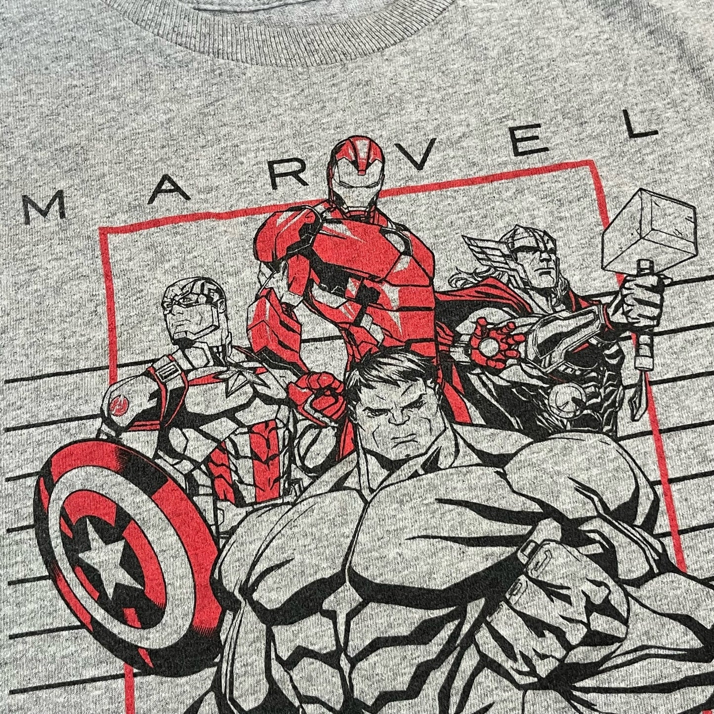 Marvel Avengers Graphic T-Shirt - Size 08*