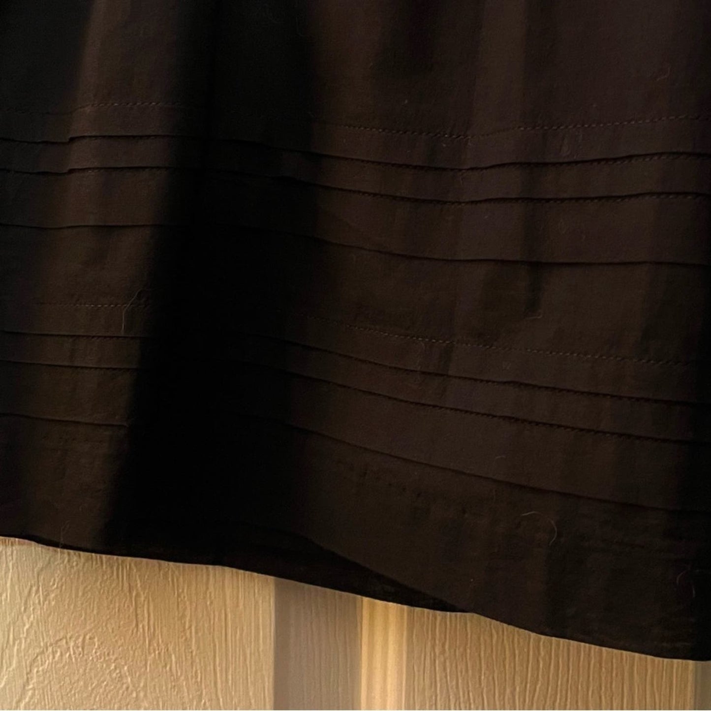 Ann Taylor Loft Black Skirt - Size M (?)