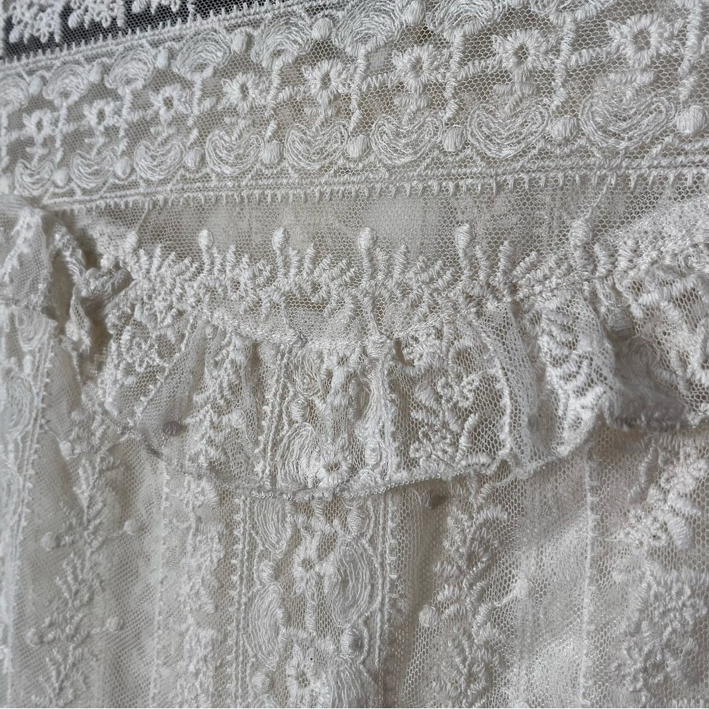 Ellison Lace Top - Size M