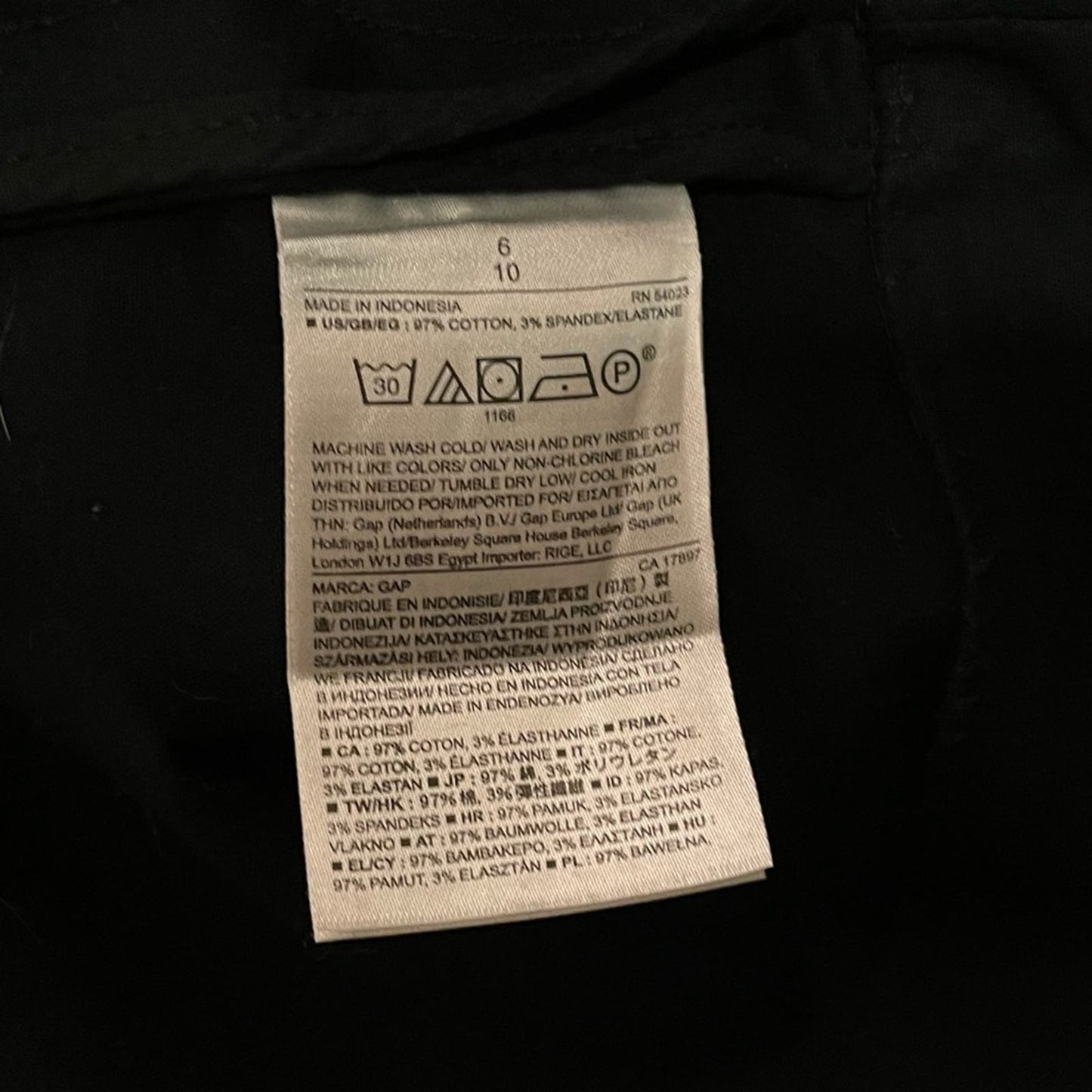 Gap Black Pleated Skirt with Grosgrain Ribbon Detail - Size 6