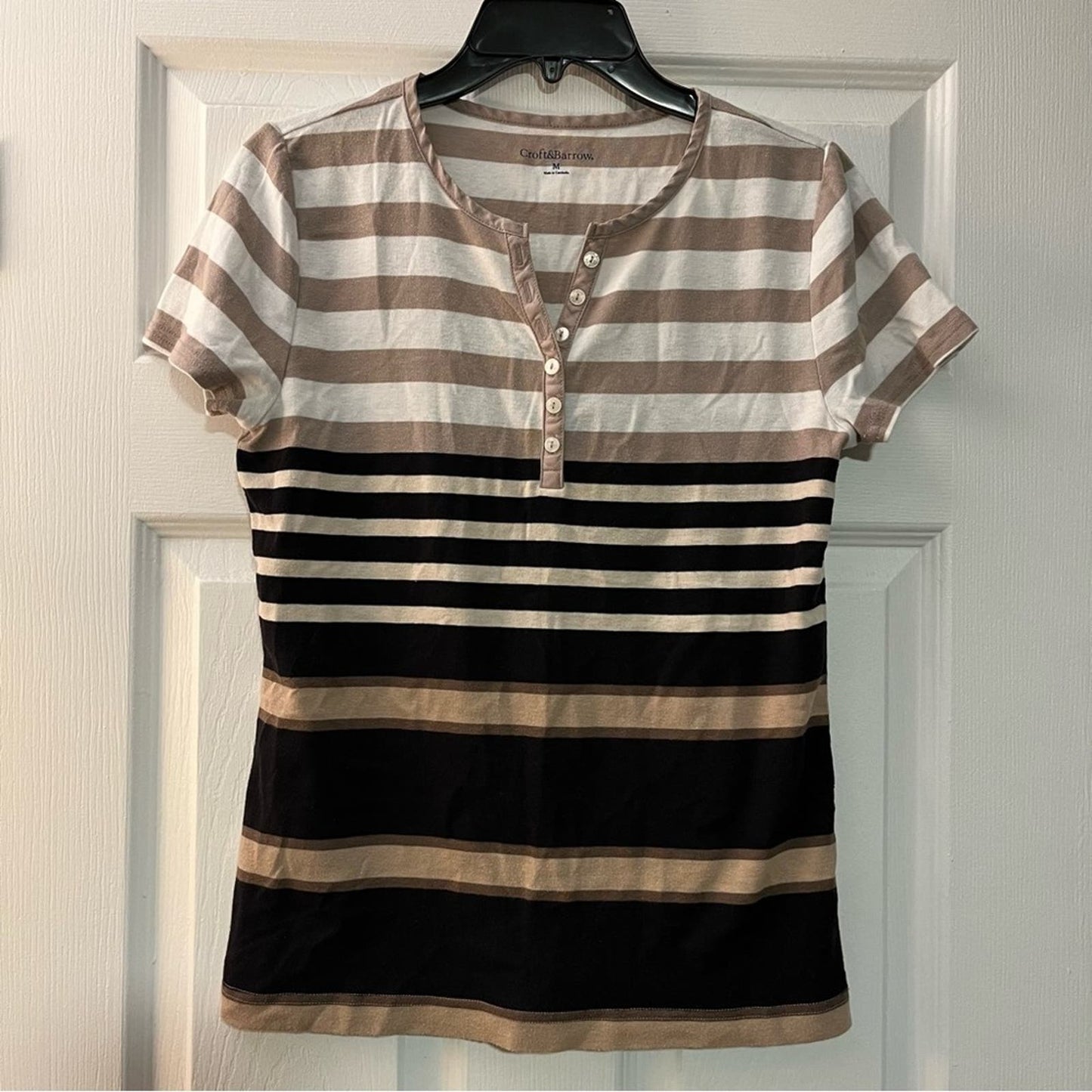 Croft & Barrow Short Sleeve Neutral Stripe Tee - Size M