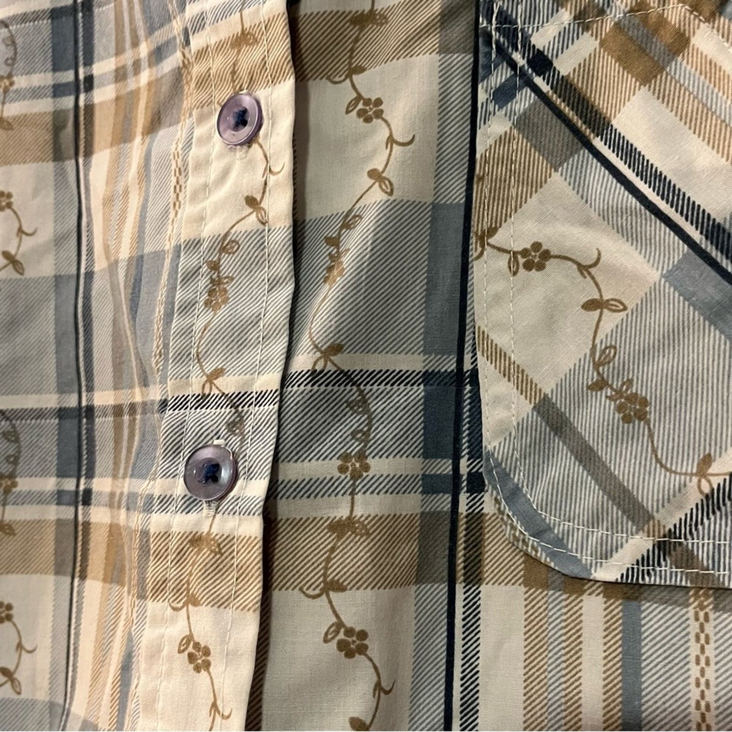 Adrian Delafield Short Sleeve Plaid Button-Down w/Vine Pattern - Size M