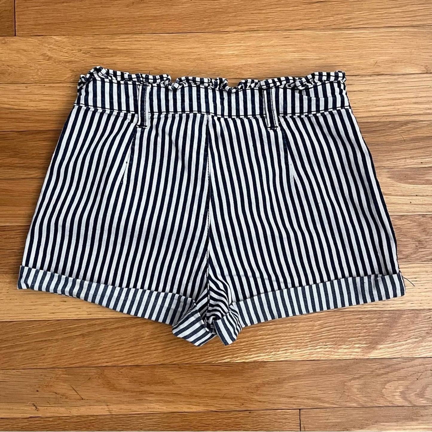 Forever 21 Ruffle Trim Striped Shorts - Size 26