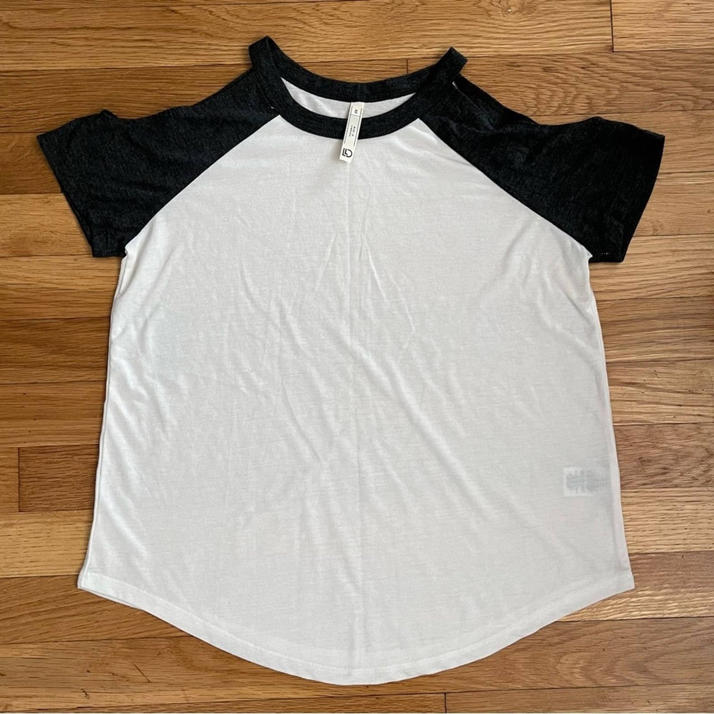 LD [?] Raglan Sleeve Cold-Shoulder Supersoft Tee - Size XS
