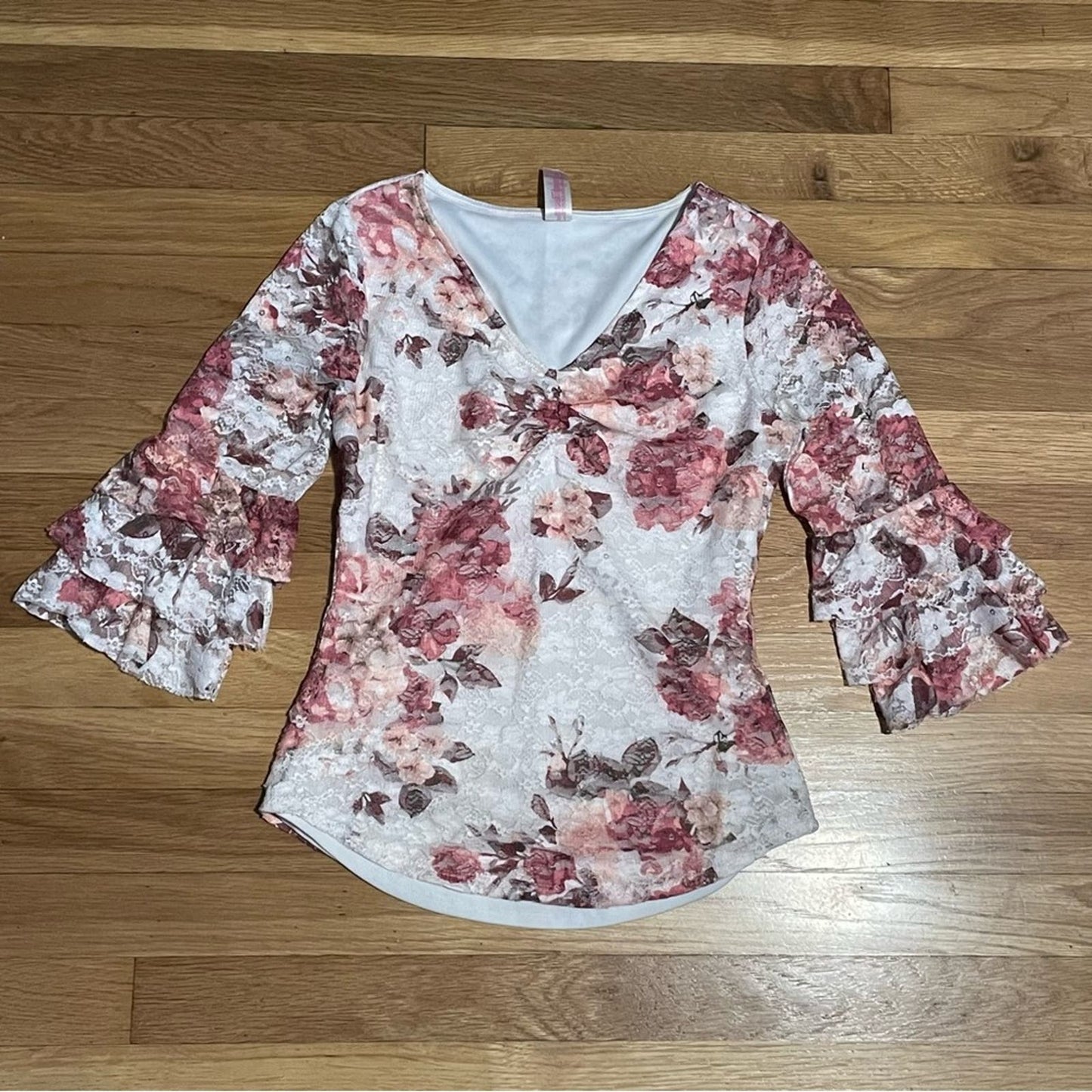 No Boundaries Lace Overlay 3/4 Sleeve Top - Size XS